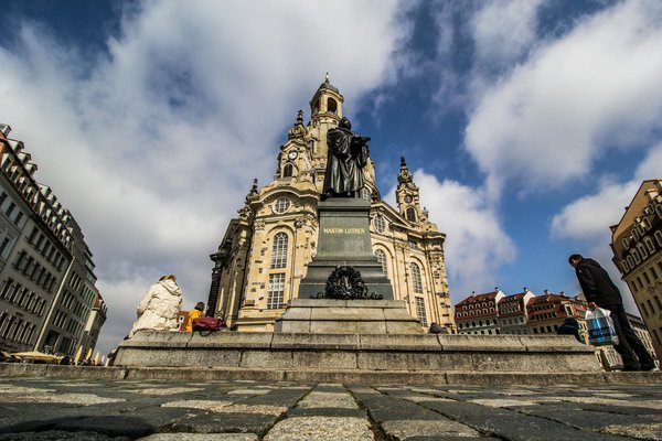 Comparaison des safaris: Afrique de l'Est contre Afrique du Sud